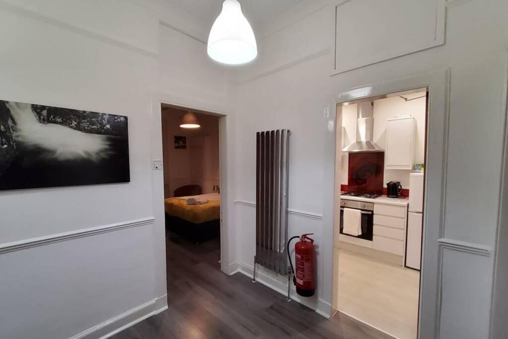 Leith Spectacular Apartment By Sensational Stay Short Lets & Serviced Accommodation With 6 Separate Beds & 2 Baths Эдинбург Экстерьер фото